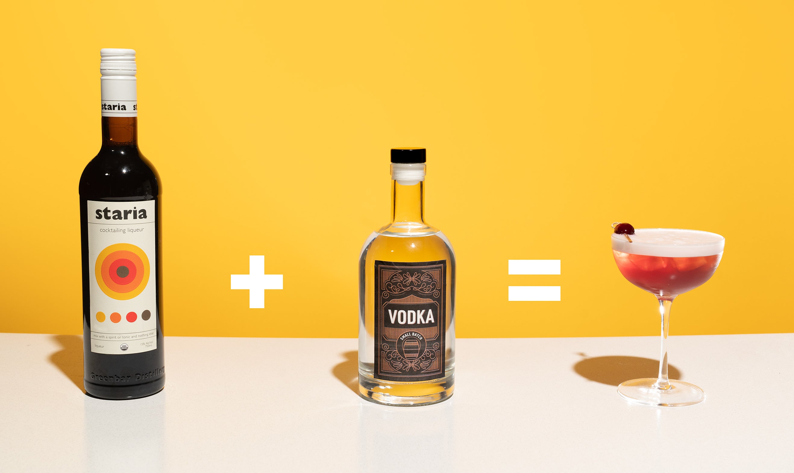Staria cosmo recipe - bottle - vodka - finished drink