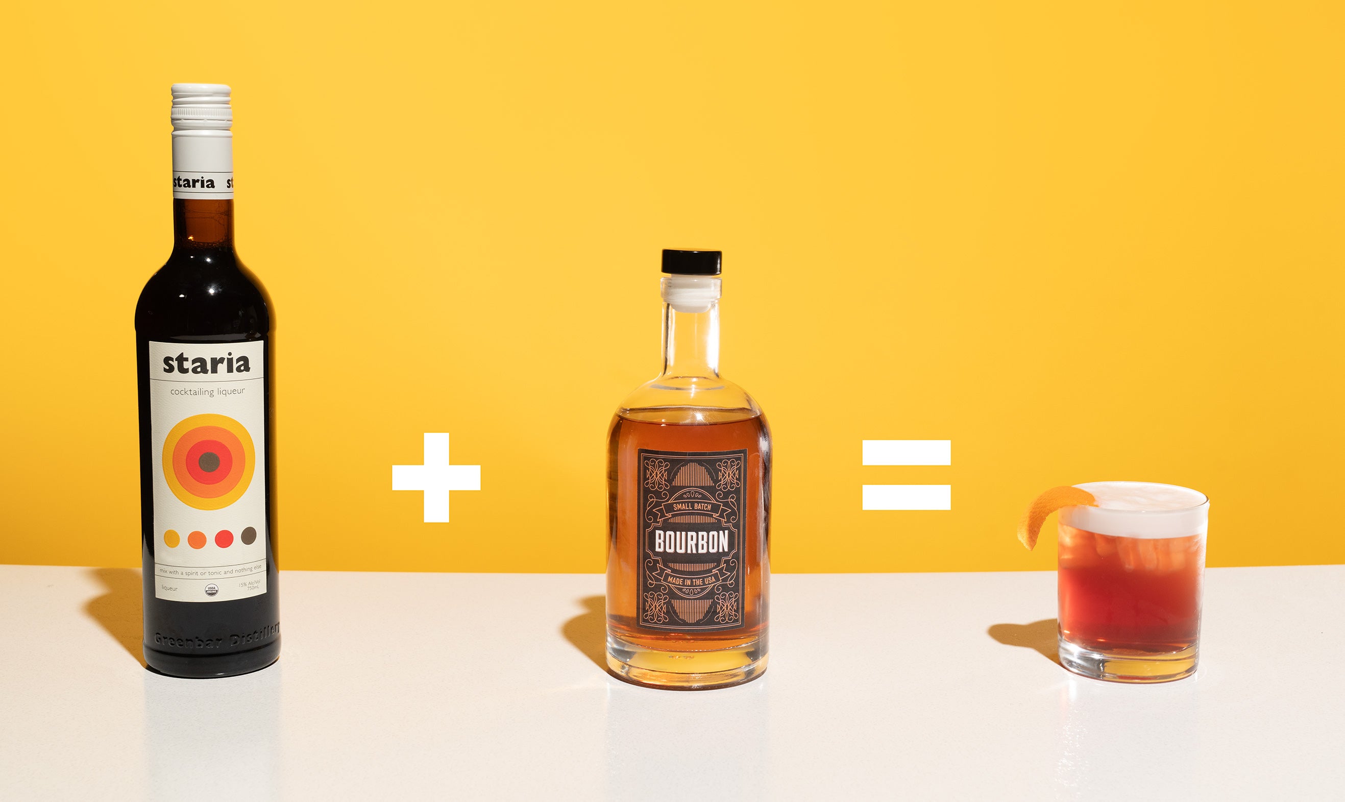 whiskey sour recipe - bottle - bourbon - finished drink